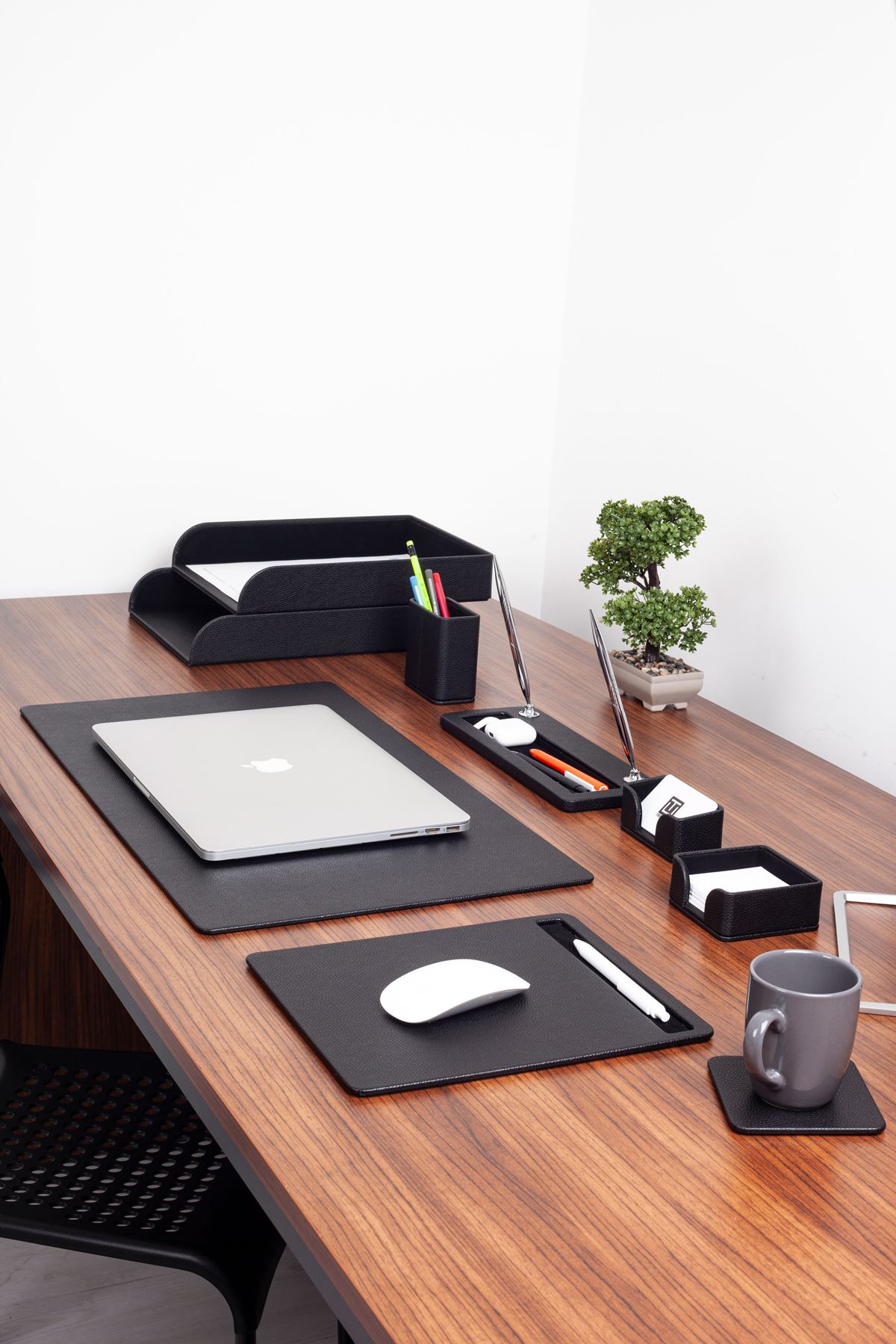 Milan Leather Desk Set Black 9 Pieces